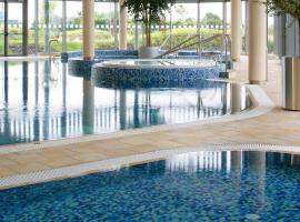 Pillo Hotel & Leisure Club, hotel sa Ashbourne