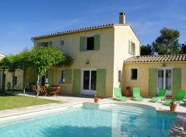 Holiday Home Clos Saint Joseph by Interhome, ξενοδοχείο σε Lagnes