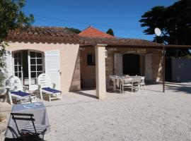 Holiday Home Le Pilon by Interhome, hotel v Saint Tropez