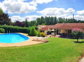 Holiday Home La Grangette by Interhome, holiday rental in Condéon