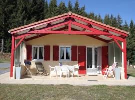 Chalet Le Clos des Sapins by Interhome, hotel with parking in Monlet