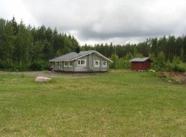 Holiday Home Niittymökki by Interhome, hotel v mestu Somerniemi