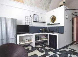 Balloon Design Studio Apartment