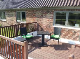 Lilleledgaard studio, h&ocirc;tel avec golf &agrave; Ringk&oslash;bing