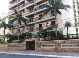 Apartamento Enseada, Guarujá, 3 dorms, 3 banhs, 8 pessoas, 02 quadras da praia, 2 sacadas, 2 vagas de garagem