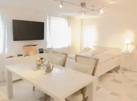 F10 APARTMENTS Roth