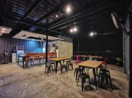 Bakawan Hostel