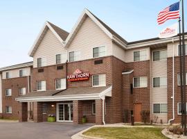 Hawthorn Suites By Wyndham Oak Creek/Milwaukee Airport, hotel i Milwaukee