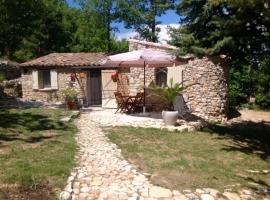 Le bastidon du Luberon, hotel in Caseneuve