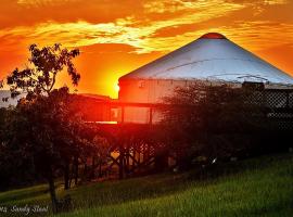 StoneWind Retreat, chalé em Chester