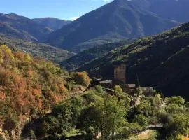 Le nid d' évol gite avec balnéo,terrasse et vue sur la montagne