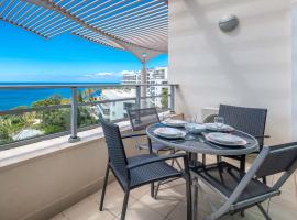 Oceanside Terrace Apartment by Holiday Rental Madeira