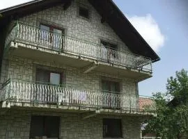 Amar Apartmani, Jajce