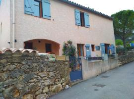 Les lavandes, hotel near Peyrepertuse Castle, Duilhac