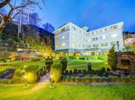 The Rock Manali Centrally Heated Property