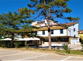 Hotel Santa Lucia, hotel in Bastia Umbra