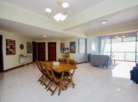 Fun Apartment @ Equatorial Hill Resort – hotel w mieście Cameron Highlands