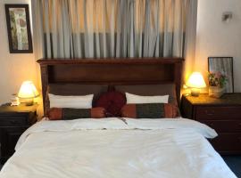 A Cozy Room with It's Own Privacy, hotel en Upper Hutt