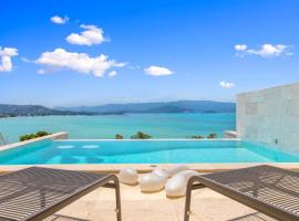 BEACHSIDE VILLA plus APARTMENT - AVA - at SUNSET COVE LUXURY VILLAS, 5 BED 5 BATH, Amazing SEA and MOUNTAIN VIEWS, only 100m walk to Swimming Beach, Hotel in Strand Bang Rak