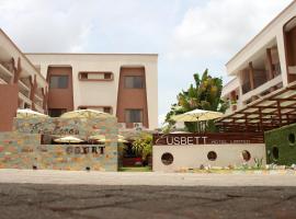 Eusbett Hotel, hotel amb aparcament a Sunyani