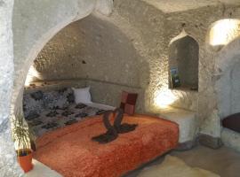 Riolit Barlangszállás Szomolya, holiday rental in Szomolya