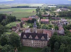 Pałac Gorzanów – hotel w mieście Gorzanów