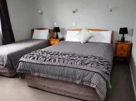 Coronation Park Motels