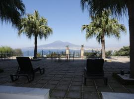 Poggio Miramare Luxury Home, hotel in Castellammare di Stabia