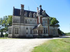 Château de la Redortière、Lézignac-DurandのB&B