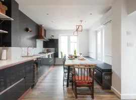 Courcy Road - 7 bedroom - sleeps up to 22