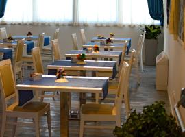 Aparthotel Tiziano, hotel v destinaci Grado