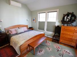 A Village Bed and Breakfast, hotel near Babson College, Newton