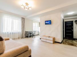 ARTAL Apartment on Obolonsky avenue 16a, hotel u blizini znamenitosti 'Postaja podzemne željeznice Obolon' u Kijevu