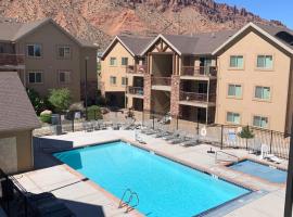 Moab Redcliff Condos, Ferienunterkunft in Moab