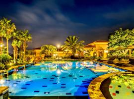 Viesnīca Palm Valley Resort pilsētā Sogvipho, netālu no apskates objekta ūdenskritums Eongtto