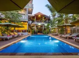 Reveal Courtyard in Reveal Angkor