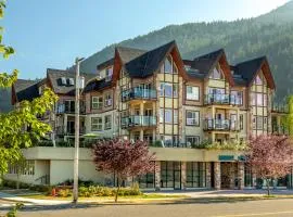 Harrison Lake View Suites