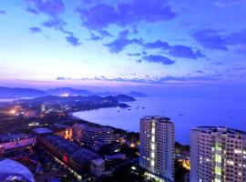 Barry Boutique Hotel Sanya, hótel í Sanya