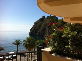 Elihotel, hotel em SantʼAlessio Siculo