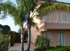 Villa Yasmine, hotel a Patti