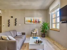 Parkside Amphitheatre Apartments with free parking