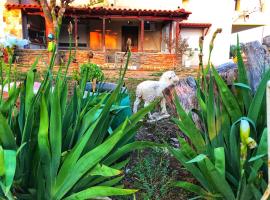 The Hillhouse near Alexandroupolis ,Daphnee Apartment, hotel in zona Museo del Folklore, Alexandroupoli