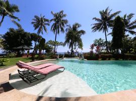 Felicianas Resort, hotell med pool i Tejakula