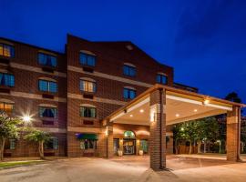 Best Western Plus The Woodlands, motel di The Woodlands