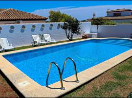 Bungalow Ramos III, hotel en Conil de la Frontera