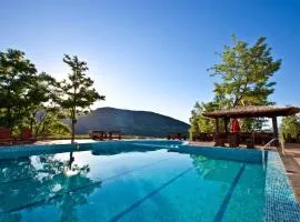 Mountain View Hotel Complex