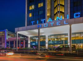 Titanic Port Bakirkoy, hotel i nærheden af Carousel Shopping Center, Istanbul