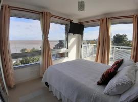 Eugenio Araus Apartamento 504, hotel v destinaci Colonia del Sacramento