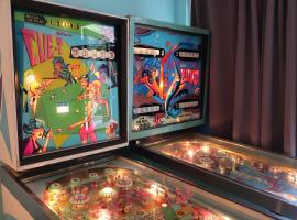 De Buitenmuur - Vintage Suite & Bohemian Loft, elk met Privé-ingang en Jacuzzi, hotel a Turnhout