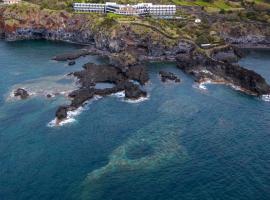 Caloura Hotel Resort、カロウラのホテル